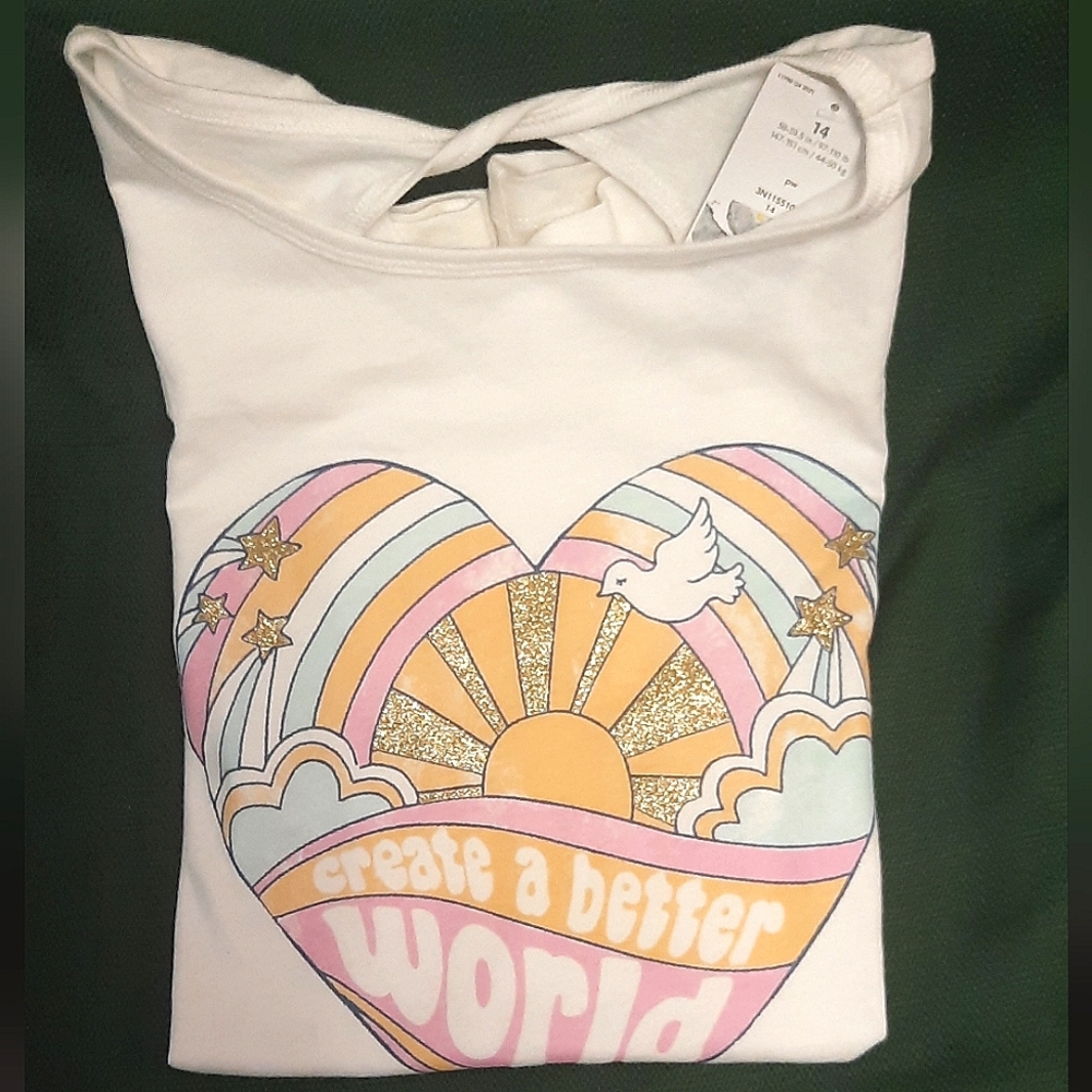 Girls "Create a better world" graphic tee! NWT! sz.14